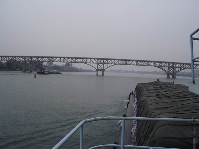 经过峦城大桥